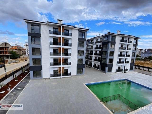 ANTALYA DÖŞEMEALTI TRİADA AKDENİZ SİTESİNDE HAVUZLU 2+1 DAİRE