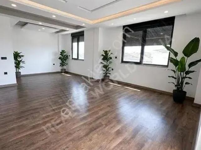 Antalya Şehir Hastanesi Yakını Satılık Lüks 5+1 Havuzlu Sitede
