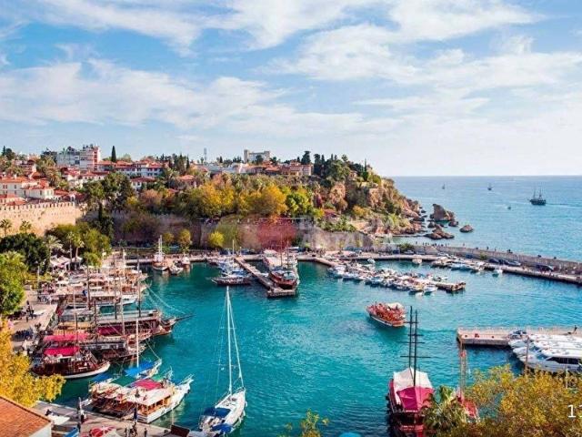 Antalya Şehir Merkezinde Her Yere Bir Adım Mesafede Satılık Arsa, İster Villa Yapın İster Daireler