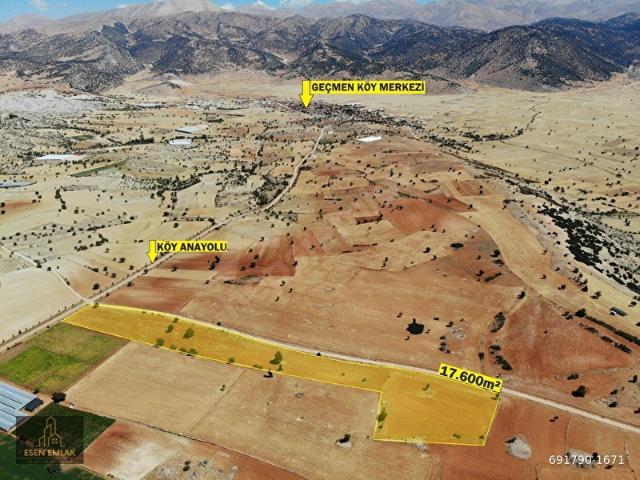 ANTALYA ELMALI GEÇMEN MAHALLESİNDE MAHALLE ASFALTINA SIFIR 17.600m KIRMIZI TOPRAK TARLA SATILIKTIR