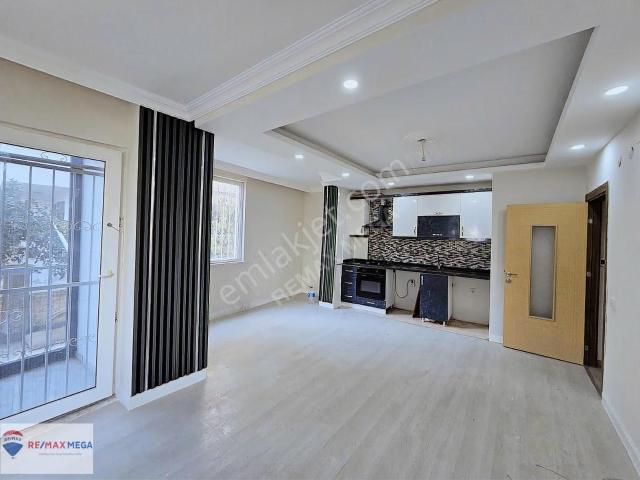 Antalya Fabrikalar Mahallesinde Kiralık 2+1 Daire