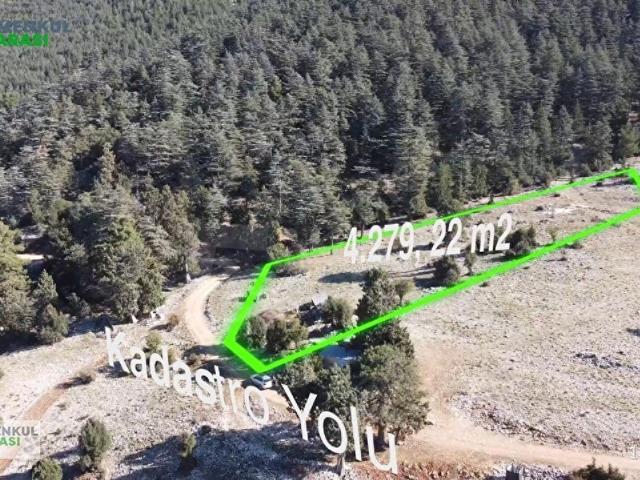 ANTALYA FİNİKE SAHİLE 40 DK MESAFEDE 4.300 M2 ARAZİ