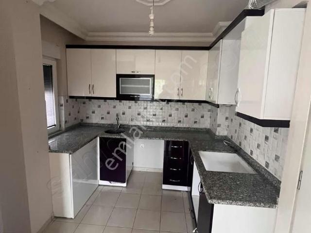 Antalya Göçerler Satılık 2+1yüksek Giriş