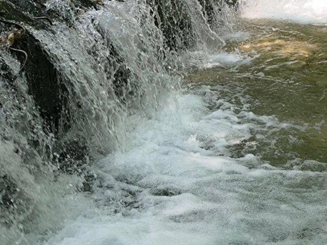 ANTALYA KUMLUCA DA SATILIK NARBAHCESİ 8.000 M2 EVI AHIRI DEPOSU VAR YOL SU ELKTRİK VAR