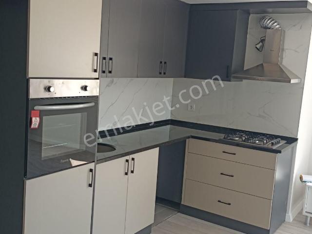 Antalya Kumluca Sebze Hal Karşısında Kiralık 1+1 Daire. Merkez Mahallesinde