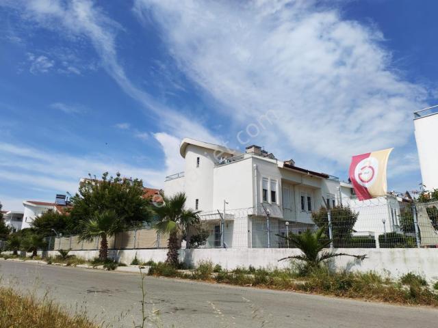 Antalya Kundu Yalıkent Sitesinde Kiralık 4+1 Müstakil Villa