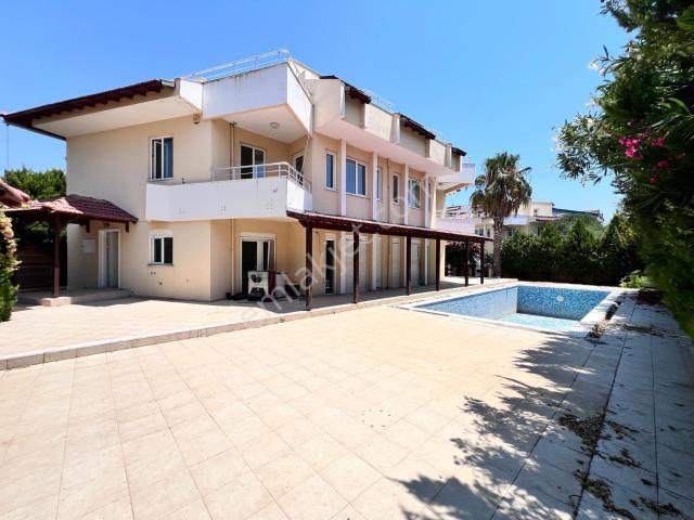 Antalya Kadriye Eşyasız Kiralık 5+2 Müstakil Villa