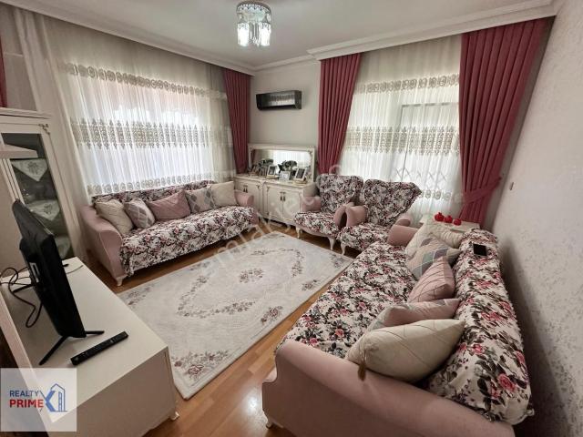 Antalya Kepez Barış Mahallesinde Satılık 2+1 Daire