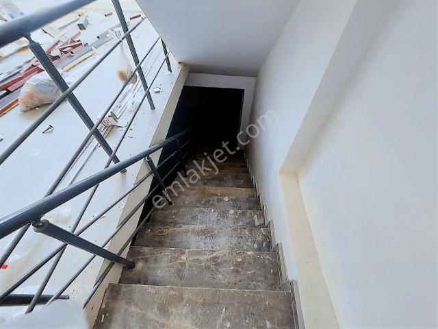 Antalya Kepez Ünsalda Satılık 400 M2 Dükkan