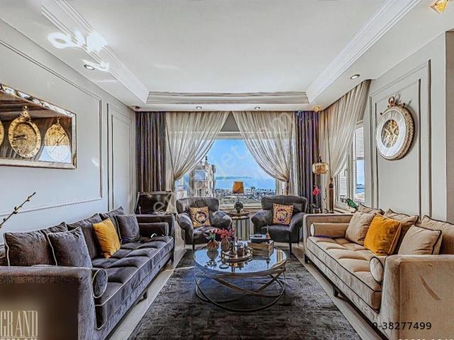 Antalya Konyaaltı Nda Satılık Deniz Manzaralı Eşyalı 3+1 Daire