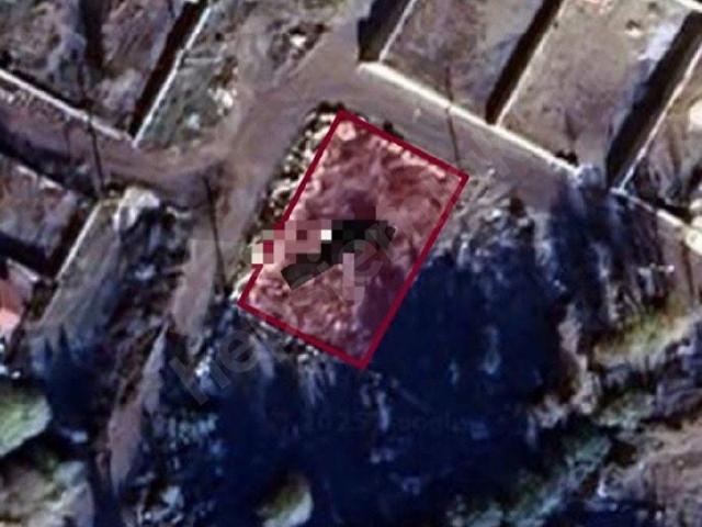 Antalya Konyaaltı geyikbayırında villa arsası köşe parsel acil satılıktır
