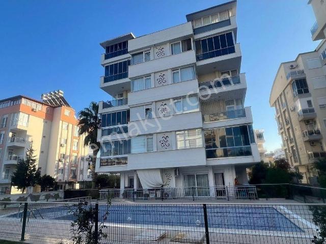 Antalya Konyaaltı Hurma'da Fırsat Havuzlu Satılık Daire