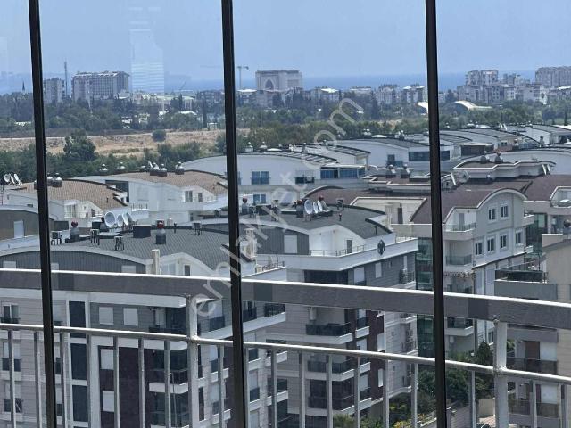Antalya Konyaaltı Hurmada Önü Açık Kapanmaz 3+1 Daire