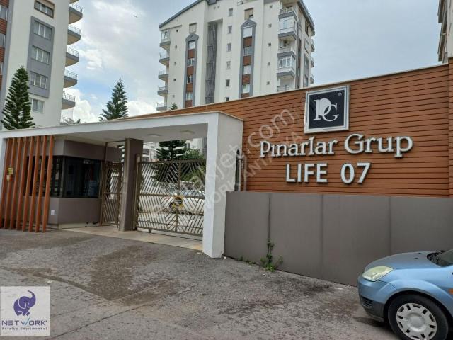 Antalya Konyaaltı Uncalı Mahallesi'nde Site İçinde Doğalgaz Kombili Kiralık 2+1