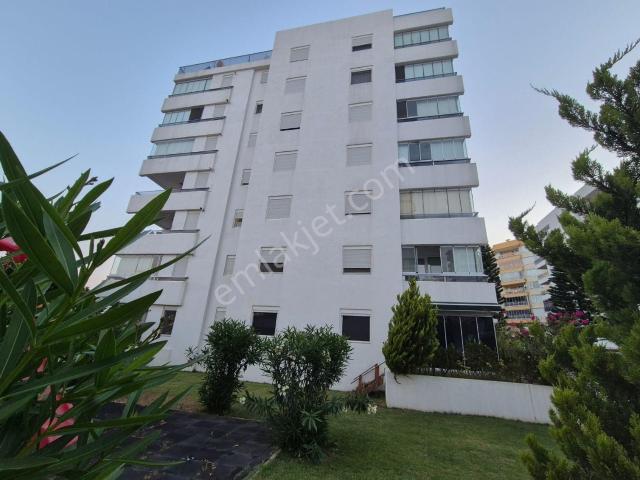 Antalya Konyaaltı Uncalı kiralık Eşyalı 2+1 havuzlu Lüx Site