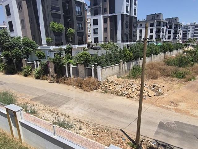 ANTALYA SÜTÇÜLER MAH. SIFIR İHTİYAÇTAN SATILIK 2+1