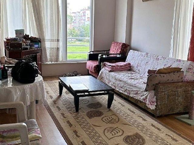 ANTALYA SERİK KÖKEZ MH GENÇLİK MERKEZİ YAKINI DEPO ÜSTÜ CADDE ÜSTÜ KİRA GETİRİSİ YUKSEK SATILIK 2+1