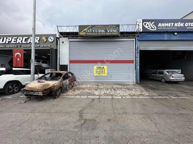Antalya Yeşil Sanayi Sitesinde Cadde Üzeri 400m2 Kiralık Dükkan