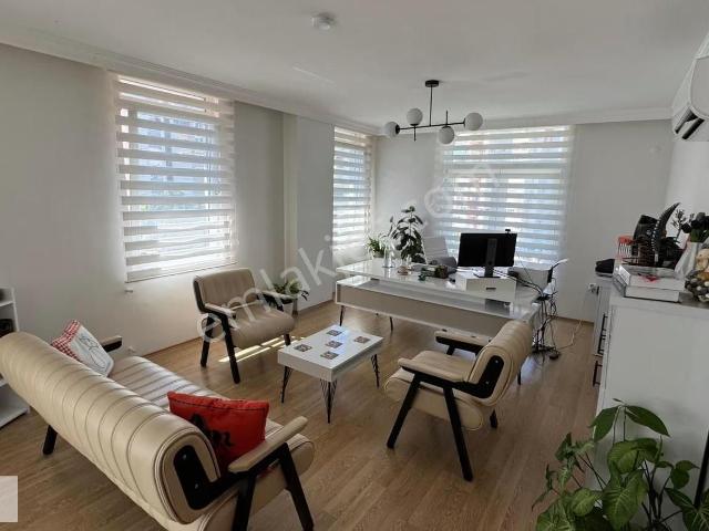 Antalya'nın Seçkin Bölgesinde Devren Kiralık Ofis