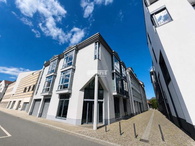 antaris Immobilien GmbH * Einzigartig positioniert. Unverwechselbar präsent.