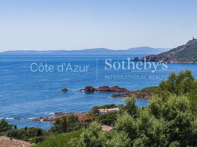 Anthéor, villa contemporaine avec vue mer panoramique, pisci. 218m² Agay