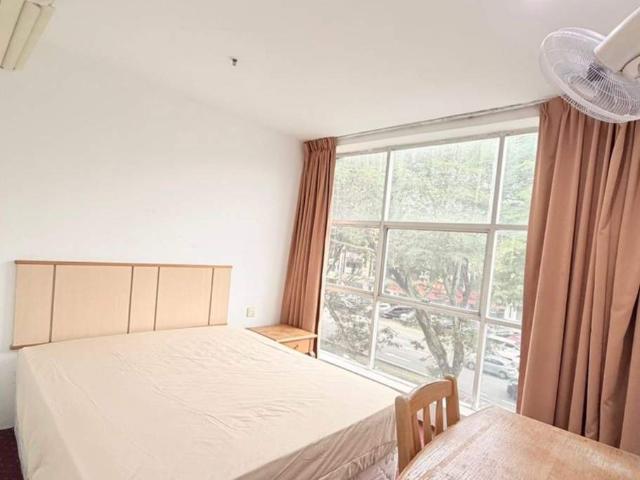 Anthill puchong hotel co living privacy middle room at bandar puchong jaya️ move in immediately️trusted agent