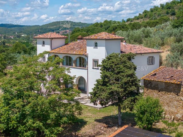 Antico casale del 1700 500m² Arezzo