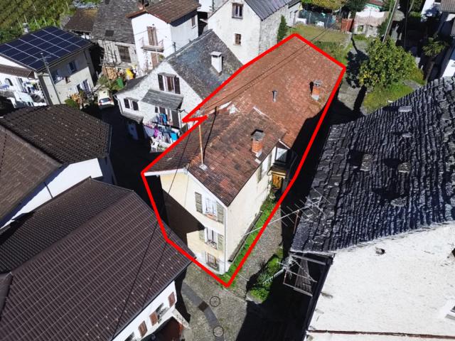Antica casa da ristrutturare totalmente