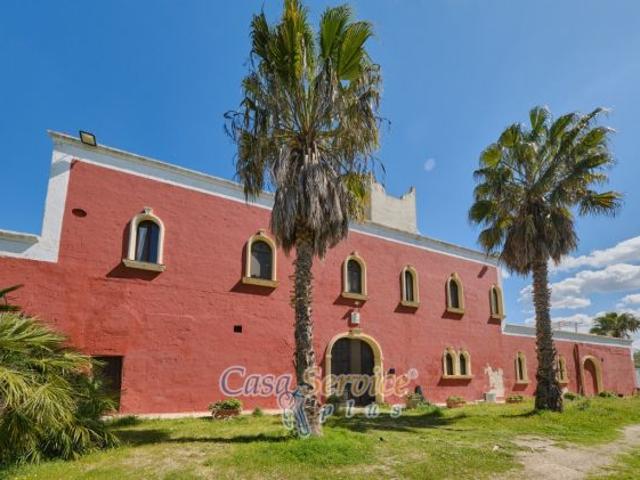 Antica e prestigiosa masseria nel Salento