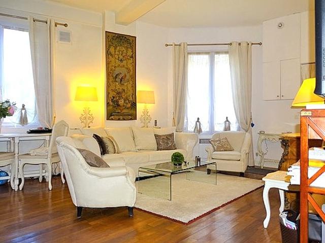 ANTIBES ALBERT 1ER 3 PIÈCES EN DUPLEX A 2 PAS DES PLAGES