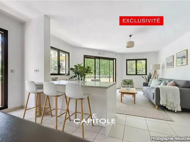 Antibes centre ville Immeuble récent accessibilité Pmr B. 78m² Antibes