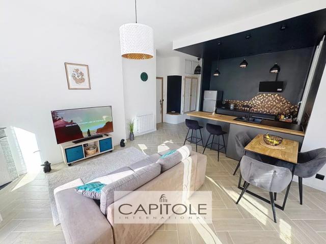 Exclusivité Antibes Ilette 150 mètres des plages 2P d’angl