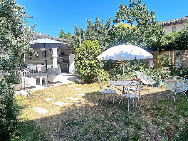 ANTIBES LAVAL 2/3 PIÈCES DE CHARME DANS MAISON ANNÉES 30