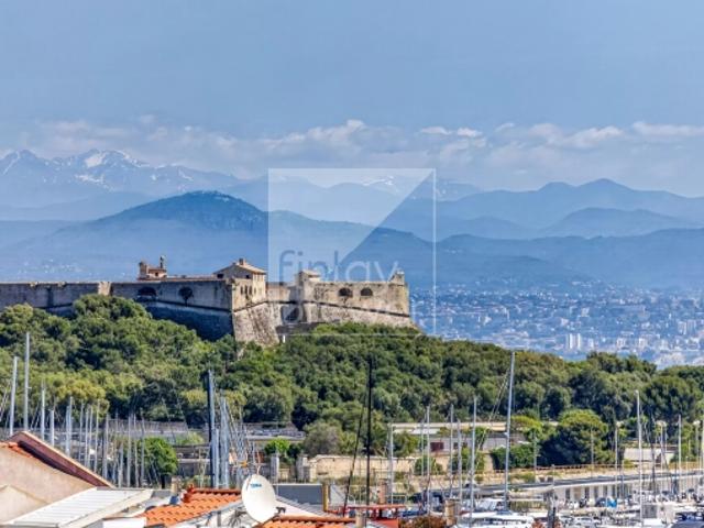 Antibes – Loft d'Architecte Vue Mer Panoramique