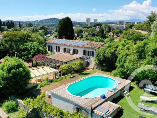 Antibes Peyregoue Authentique bastide du Xviii siècle entr. 192m² Antibes