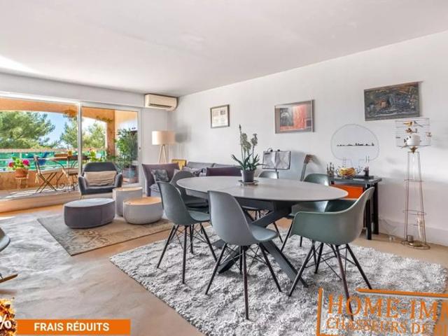 ANTIBES – PORT VAUBAN – 3/4 PIÈCES DE 90 M² AVEC TERRASSE, GARAGE ET CAVE