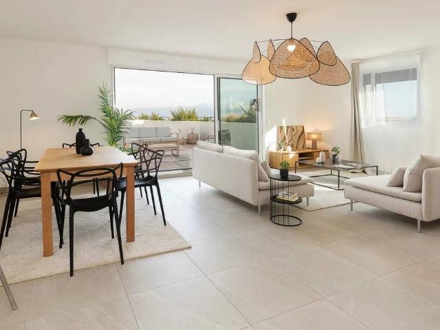 ANTIBES QUARTIER DES COMBES 4 PIECES 95 M2 + 128 M2 TERRASSES RE