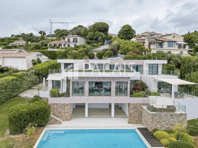 ANTIBES – RASTINES / Villa Contemporaine 240 m² – Jardin – Piscine – Vue Panoramique