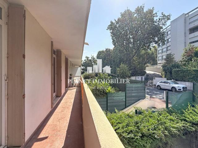 ANTIBES ROI SOLEIL APPARTEMENT 2 PIECES PARKING