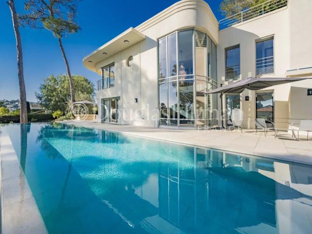 Antibes Superbe villa Art Déco neuve avec vue mer 466m² Antibes