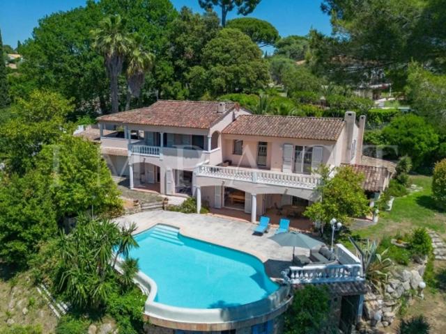 Antibes Superbe villa provençale avec belle vue mer panoramique à vendre
