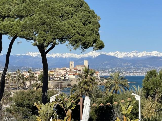 Antibes secteur Ilette vue mer 69m² Antibes