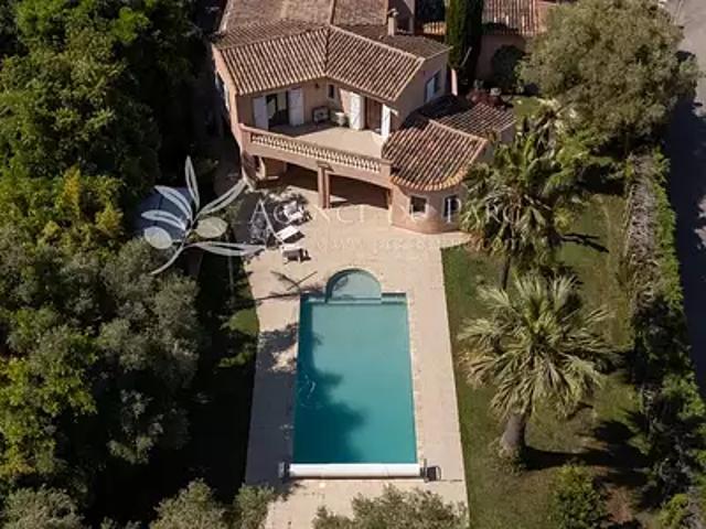 Antibes 06600 Achat / Vente maison 10 pièces t10 piscine