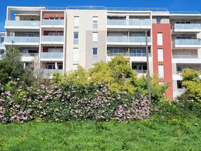 Antibes 06600 Achat / Vente appartement 2 pièces t2 au dernier étage terrasse