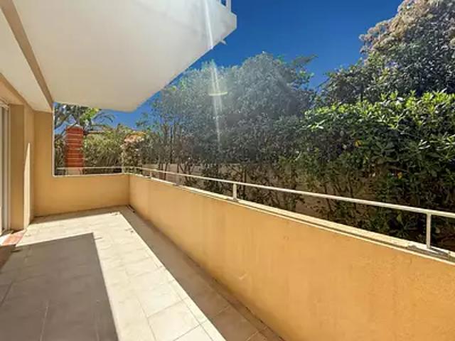 Antibes 06600 Achat / Vente appartement 2 pièces t2 balcon