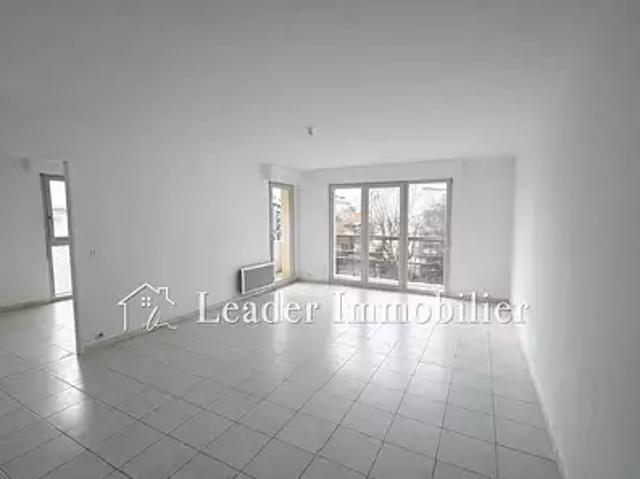 Antibes 06600 Achat / Vente appartement 2 pièces t2 terrasse parking