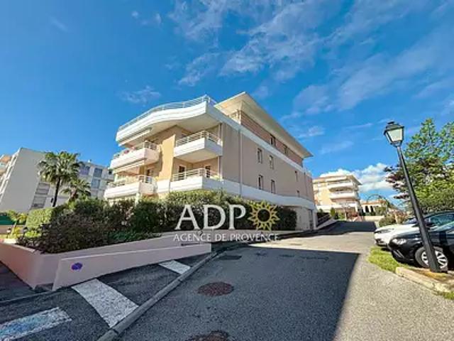 Antibes 06600 Achat / Vente appartement 3 pièces t3 piscine