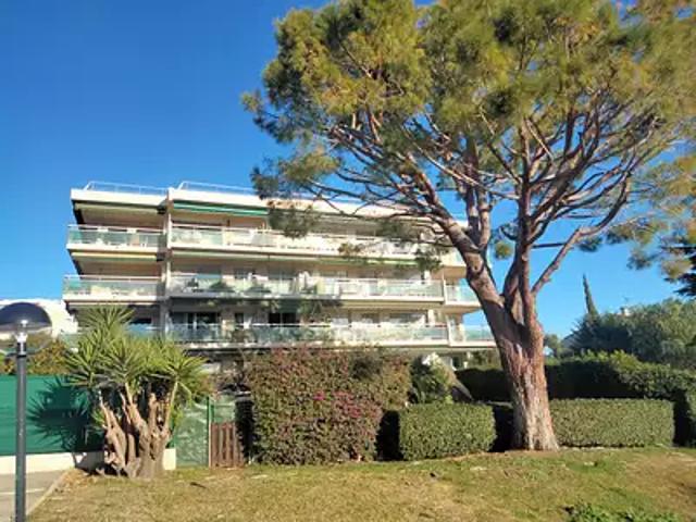 Antibes 06600 Achat / Vente appartement 4 pièces t4 au dernier étage terrasse