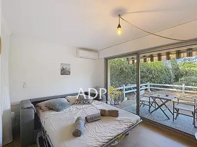 Antibes 06600 Location appartement 1 pièce t1 piscine terrasse