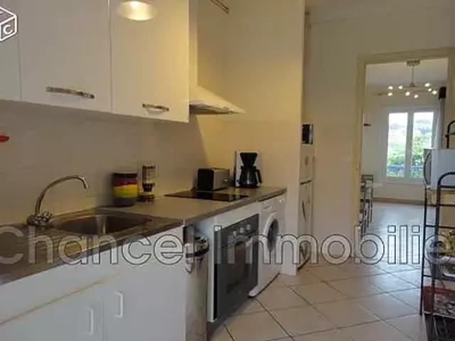Antibes 06600 Location appartement 3 pièces t3 au dernier étage terrasse